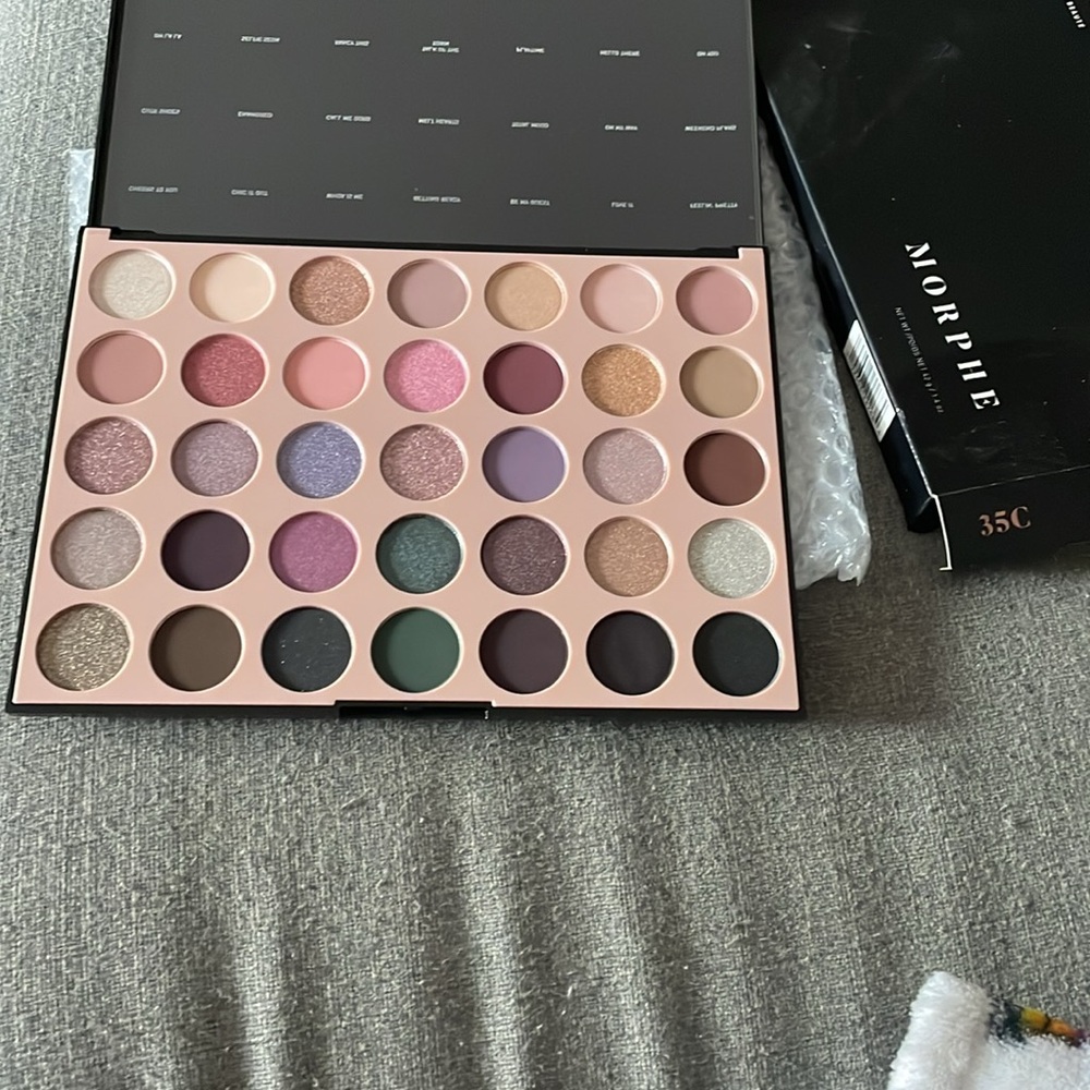 Morphe 35C Everyday Chic Eyeshadow Palette NWT 35 shades